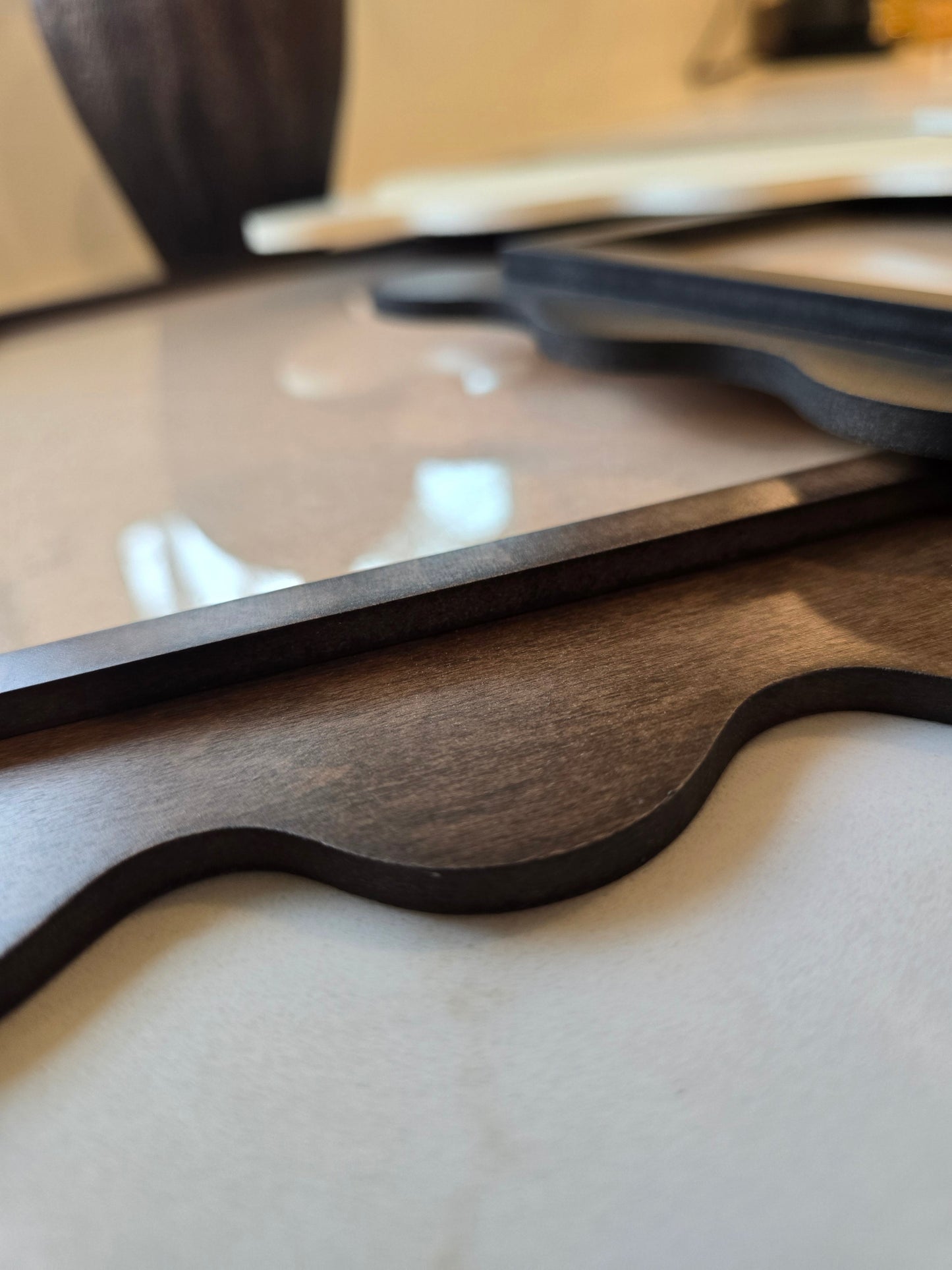 Scalloped Edge Interchangeable Wall & Art Frame