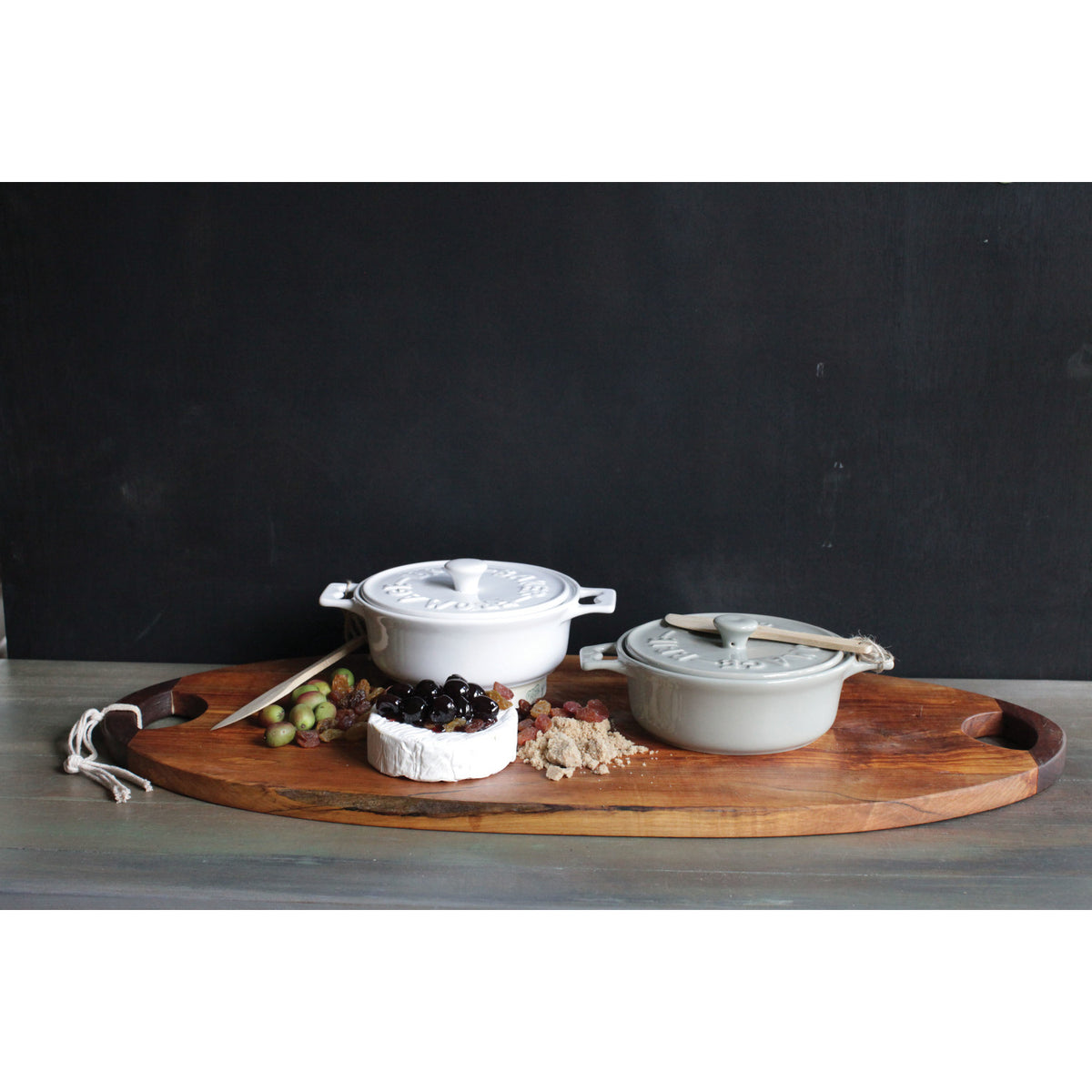 Brie Baker with Lid and Spreader