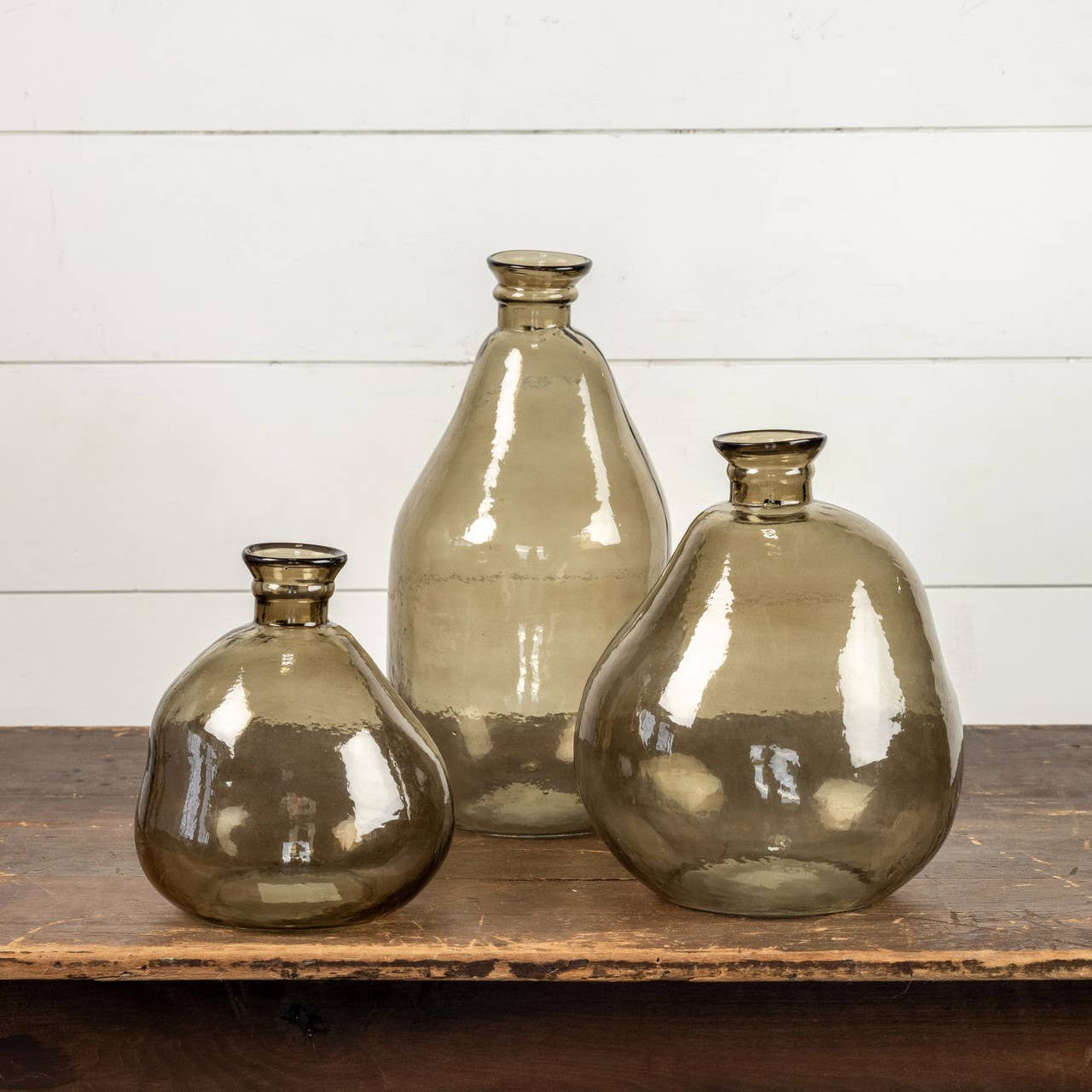 15" BROWN ARTISAN GLASS VASE
