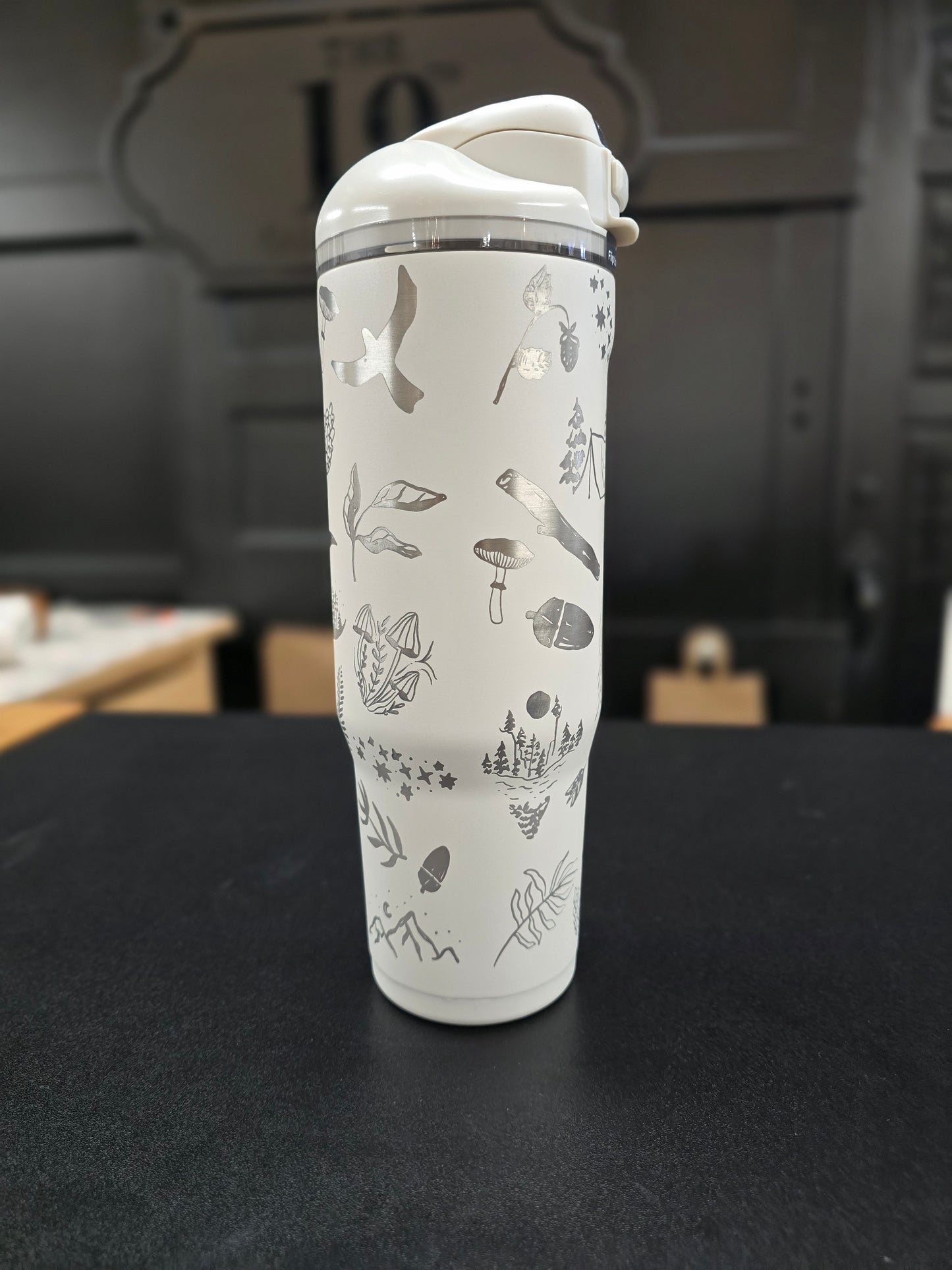 Full Wrap Engrave - Linen Hydrojug 32oz Ease2o