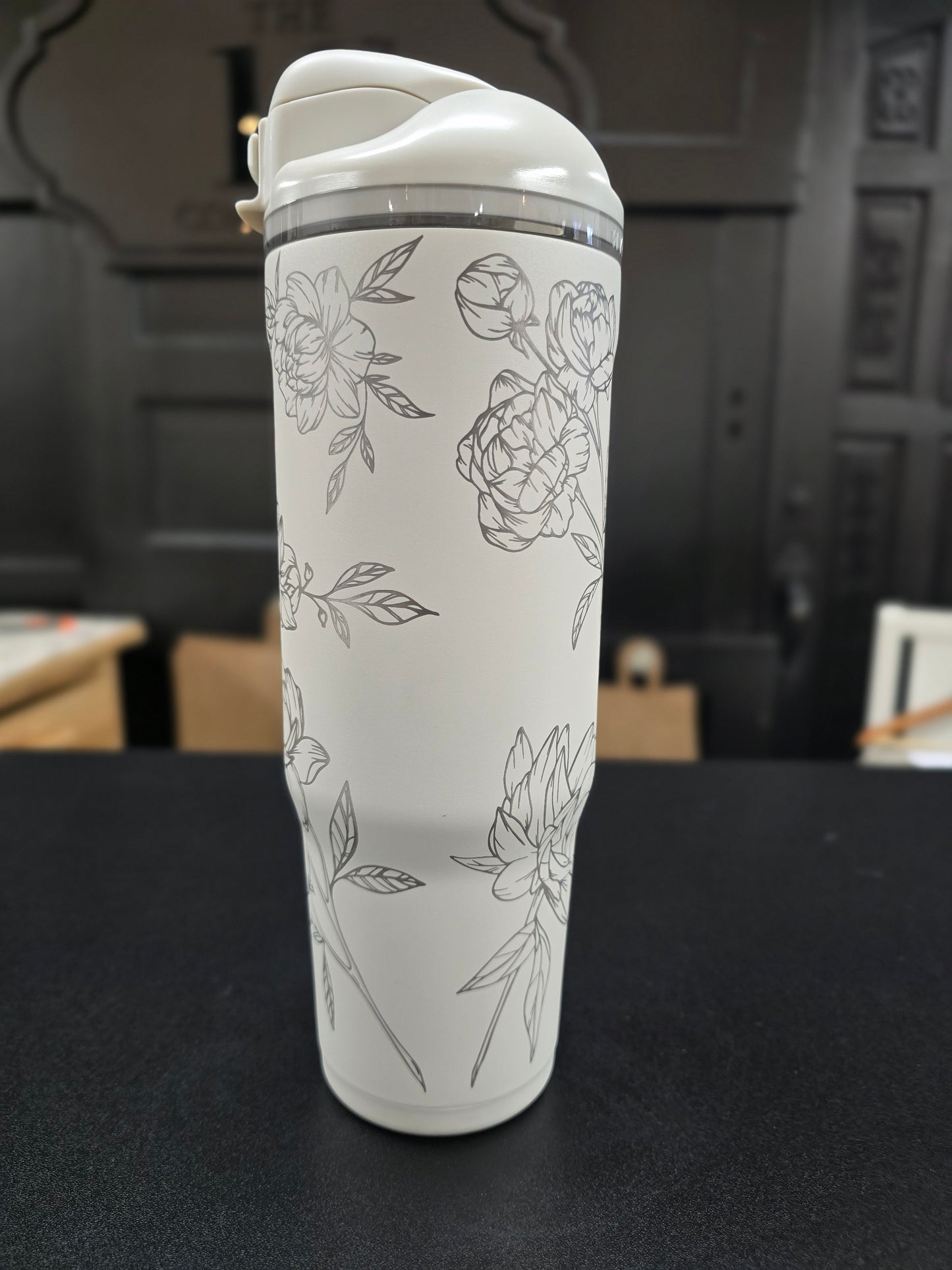 Full Wrap Engrave - Linen Hydrojug 32oz Ease2o