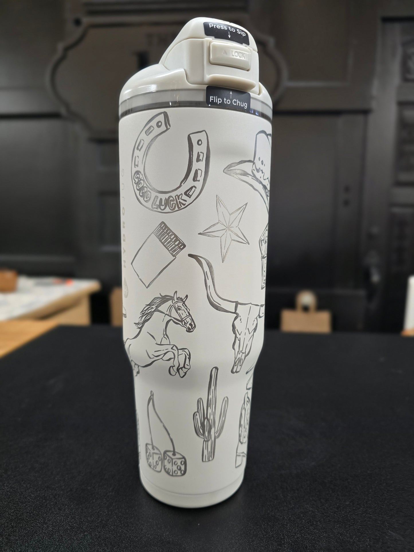 Full Wrap Engrave - Linen Hydrojug 32oz Ease2o