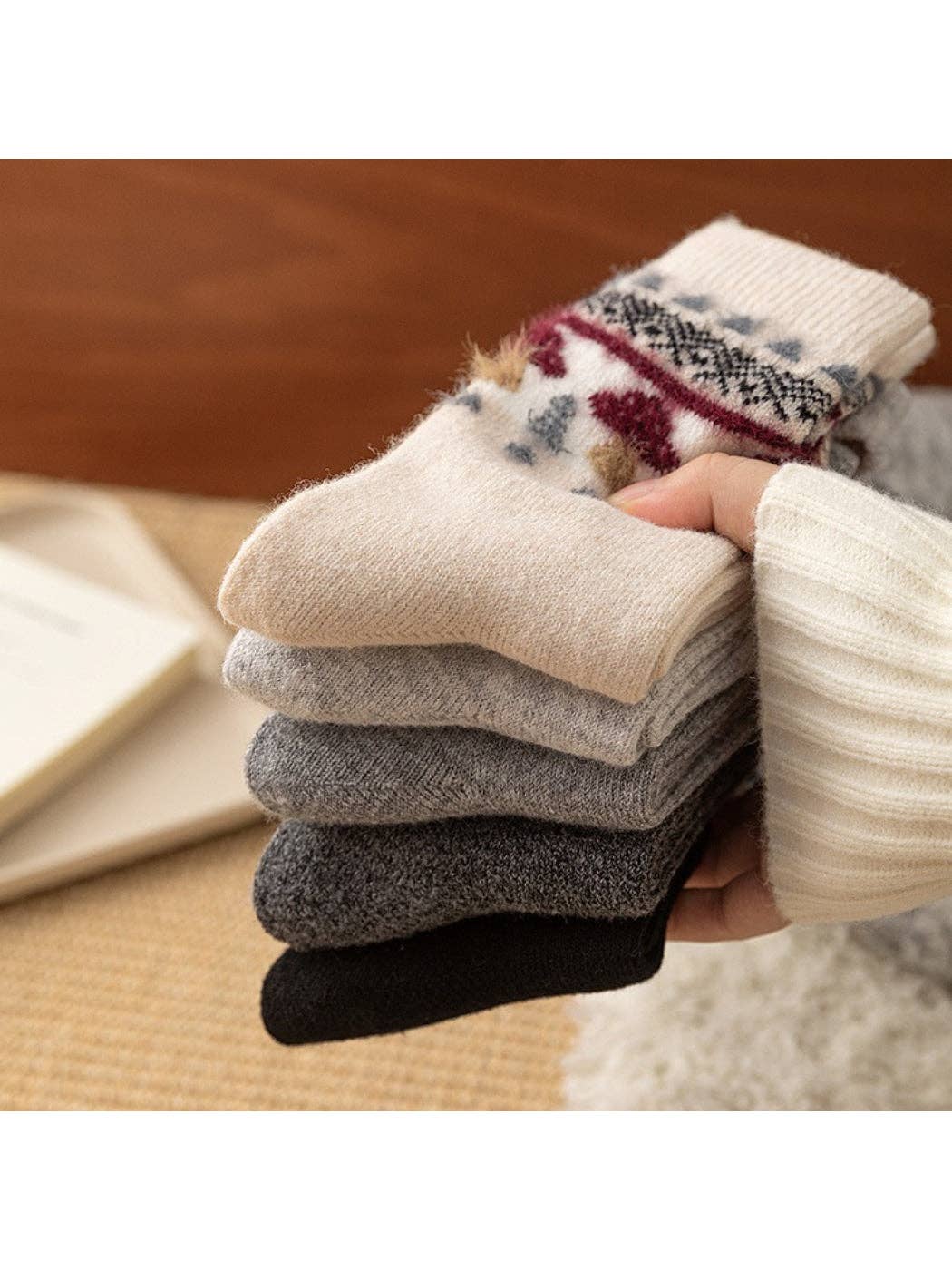 Rufia - Mushroom Pattern Knit Crew Socks