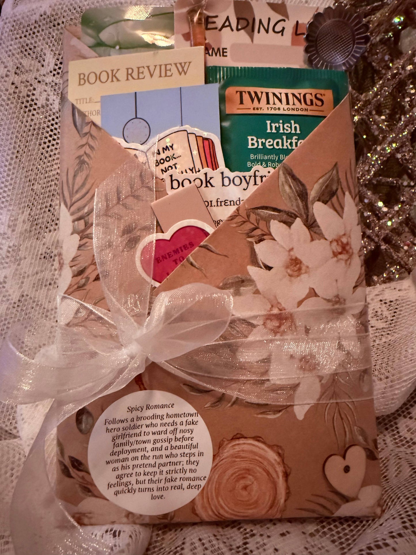 Blind Date with a Book (Deluxe) -Large PB- Thriller/Mystery