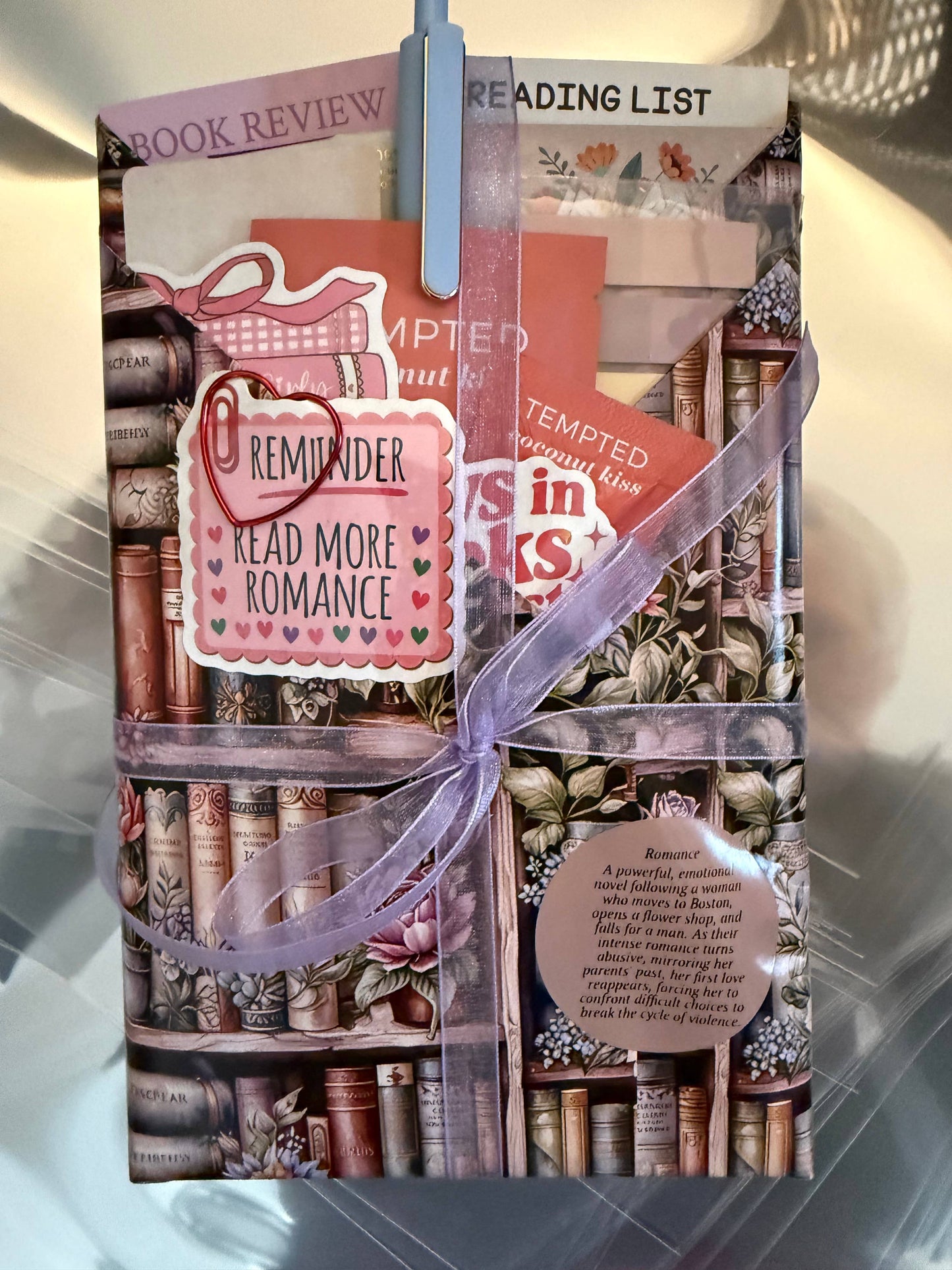 Blind Date with a Book (Deluxe) -Large PB- Thriller/Mystery