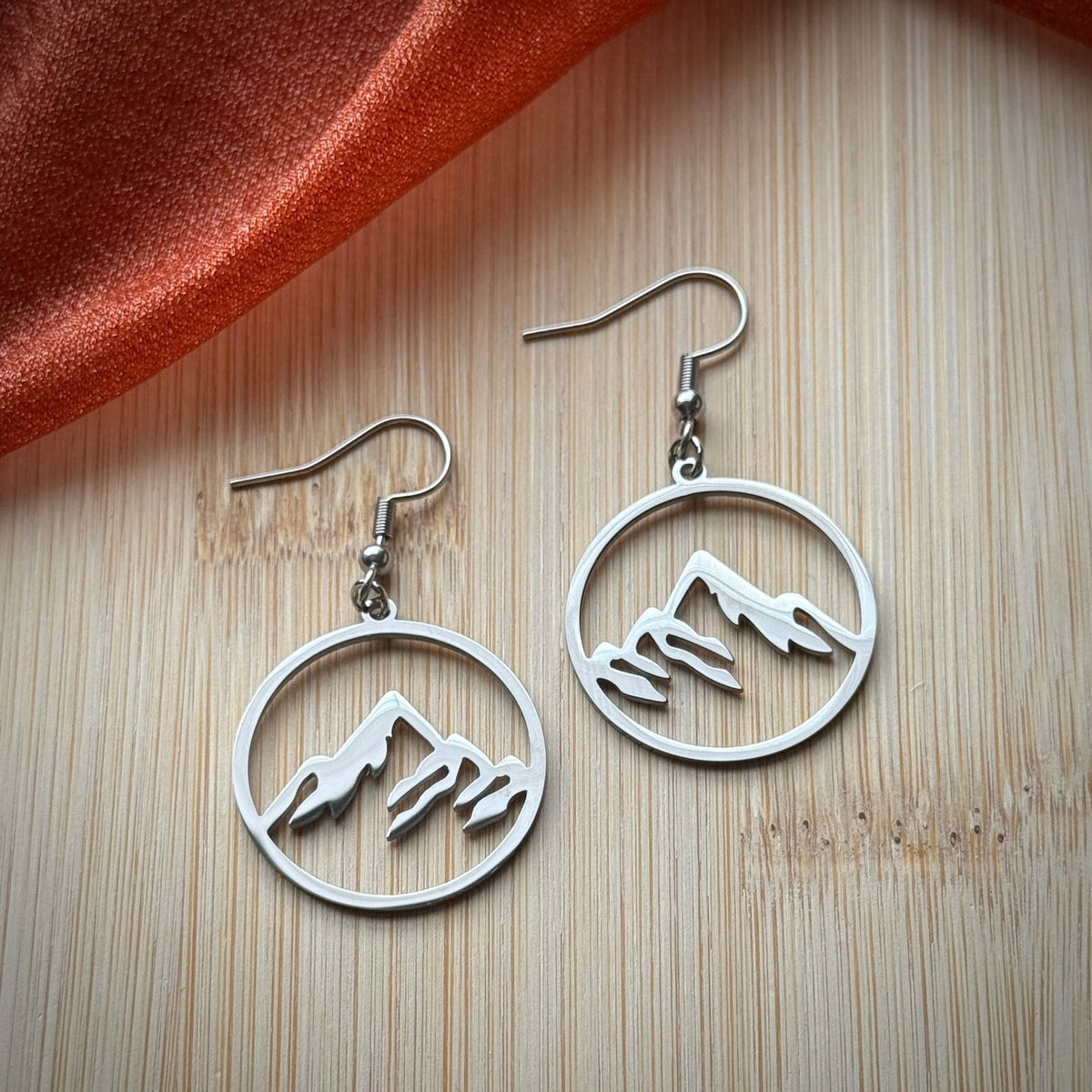 Small Silver Mountain