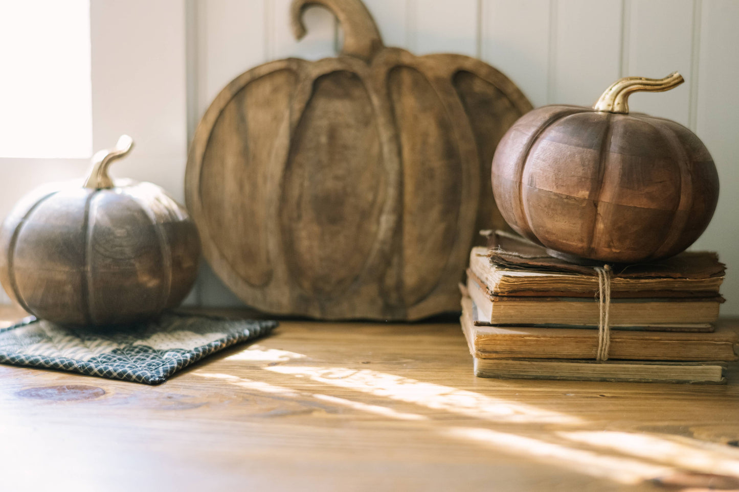 Chestnut Mango Wood Pumpkin 7" Rustic Farmhouse Fall Decor
