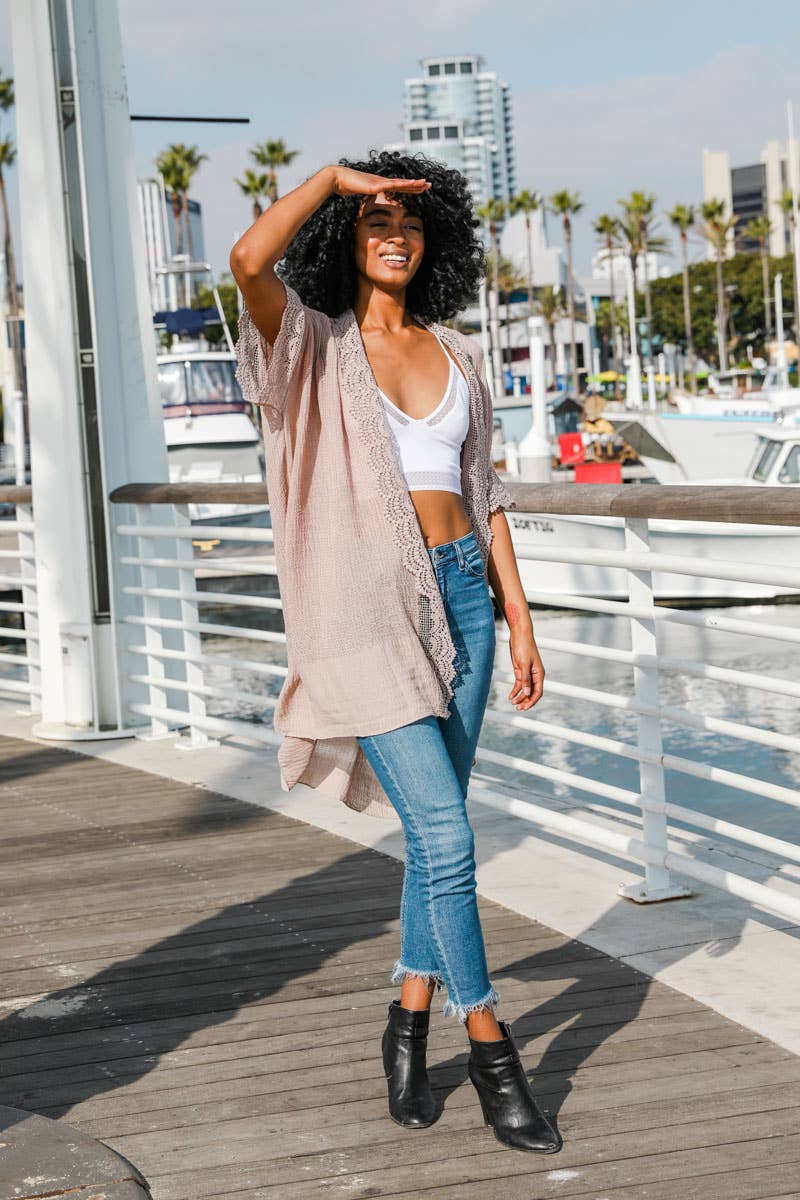 Sophisticated Scallop Lace Kimono – Ideal for Summer ☀️