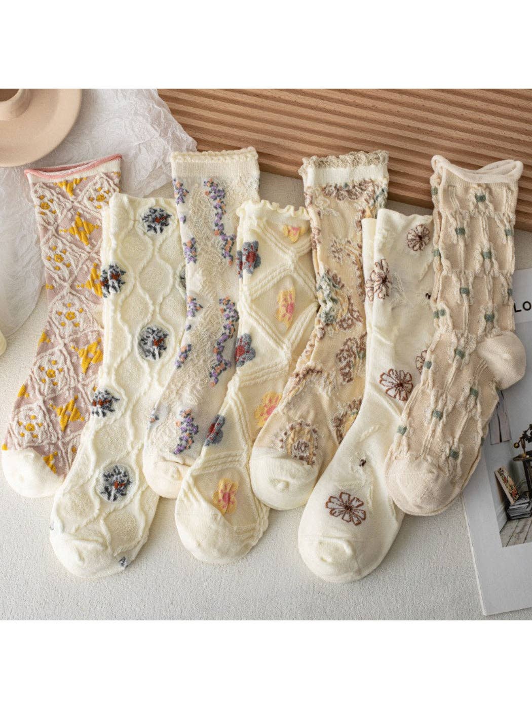 Rufia - Vintage Floral Knit Crew Socks