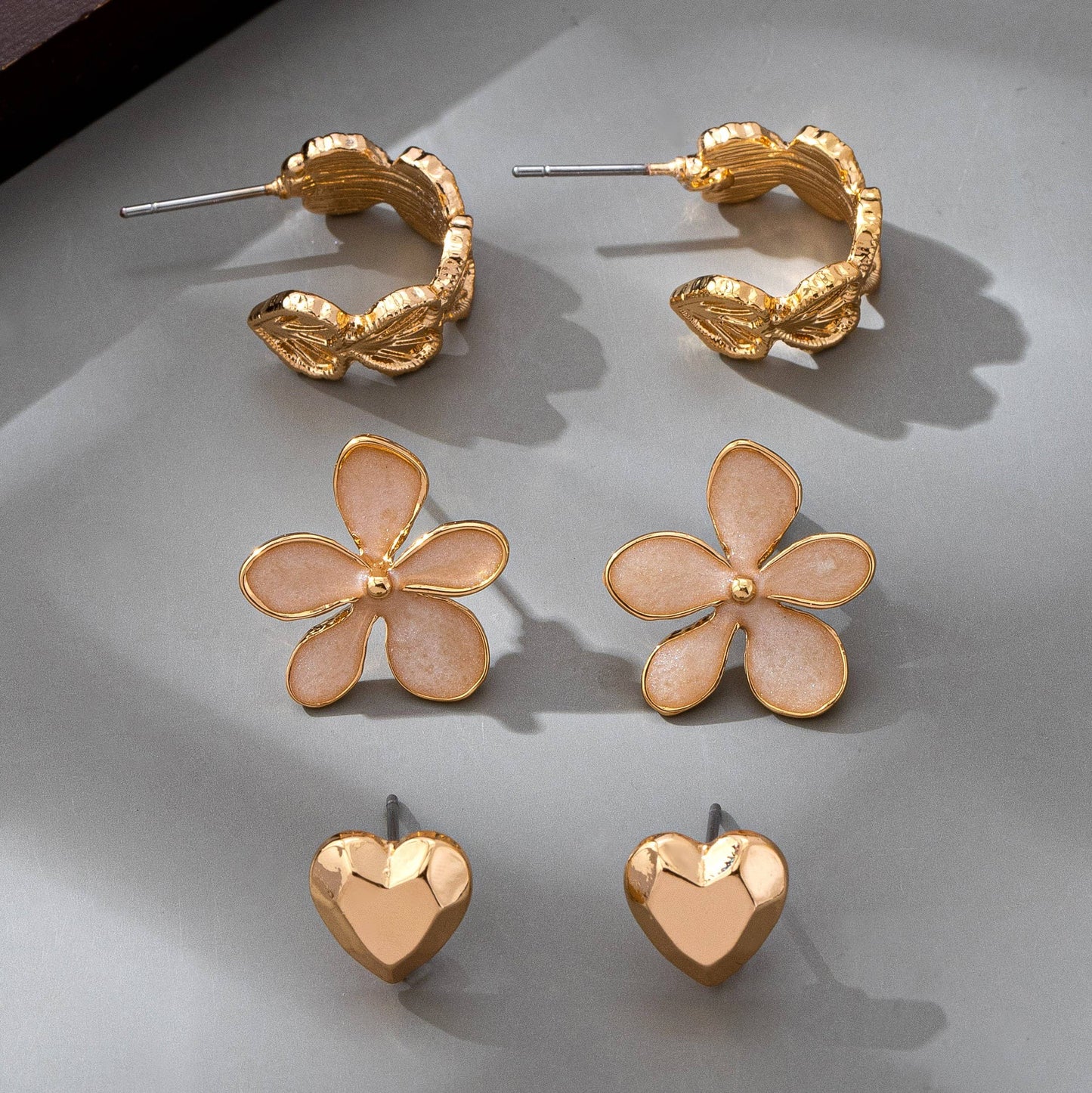 TRIO HEART FLOWER SEASHELL HUGGIE HOOP EARRINGS