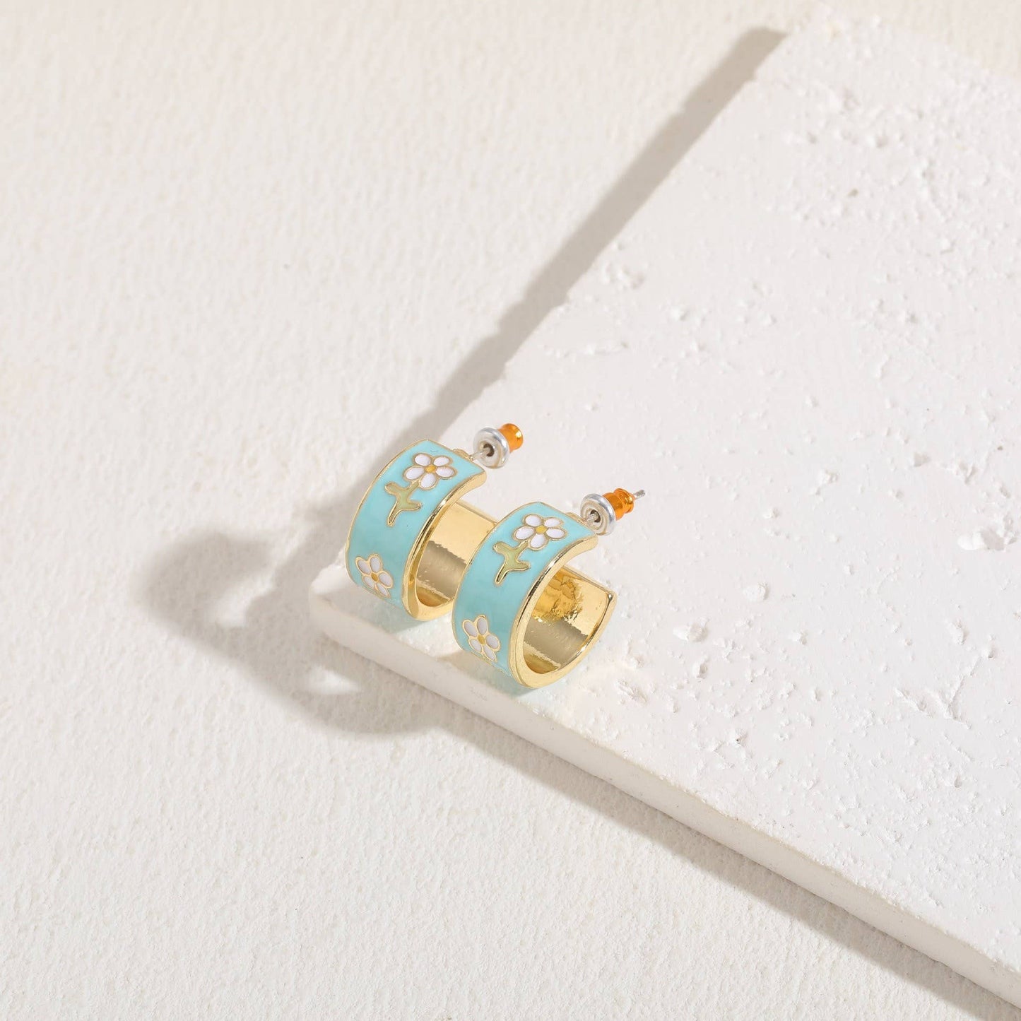 Garden Meadow Flower Enamel Huggie Hoop Earrings | 40E512