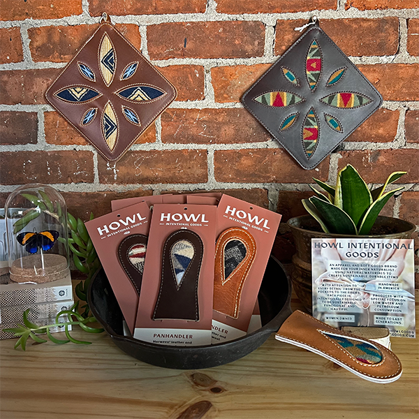 Panhandler Cast Iron Handles: Chestnut Leather