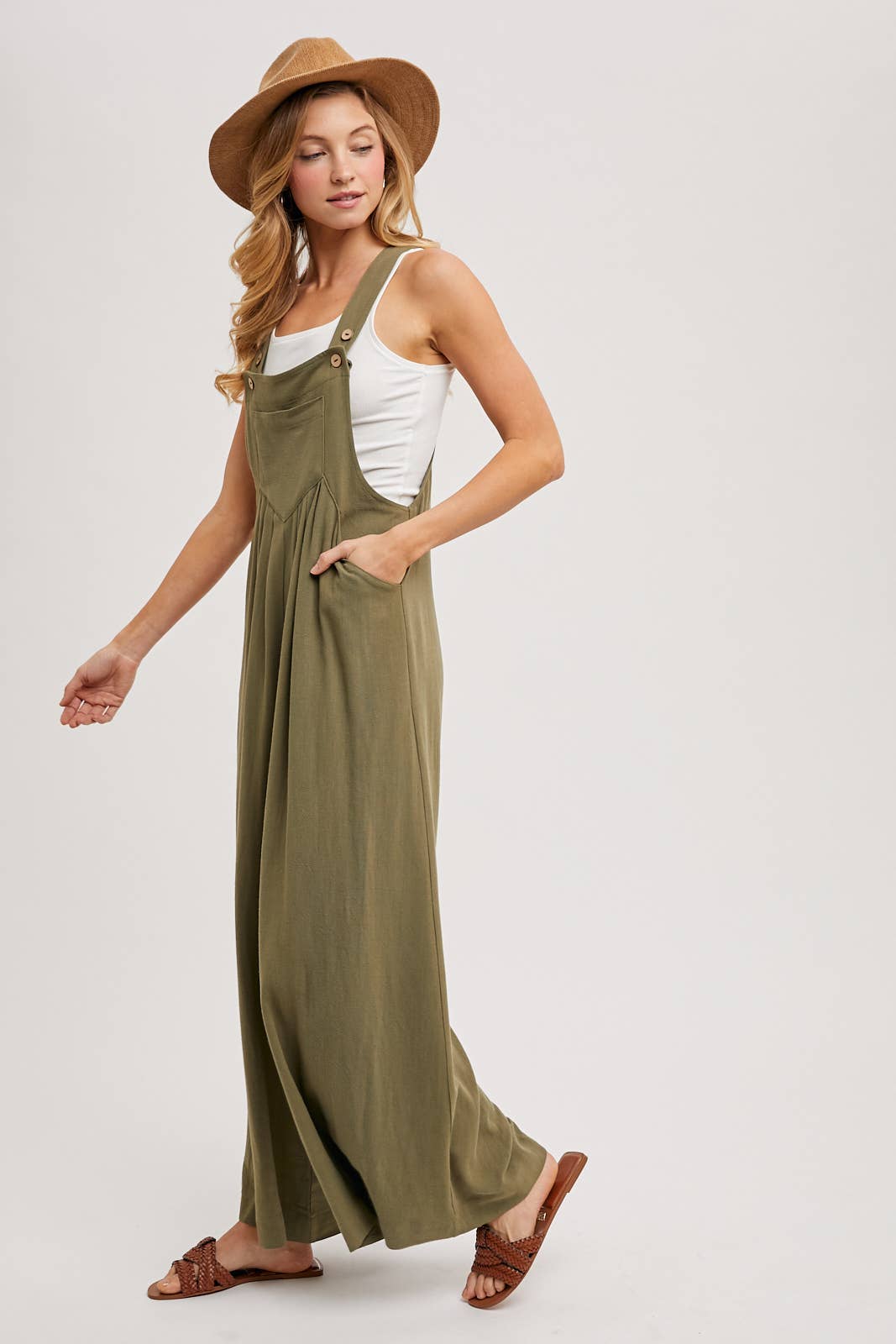 FLOWY WIDE LEG OVERALL JUMPSUIT
